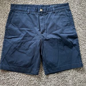 Navy blue vineyard vines shorts